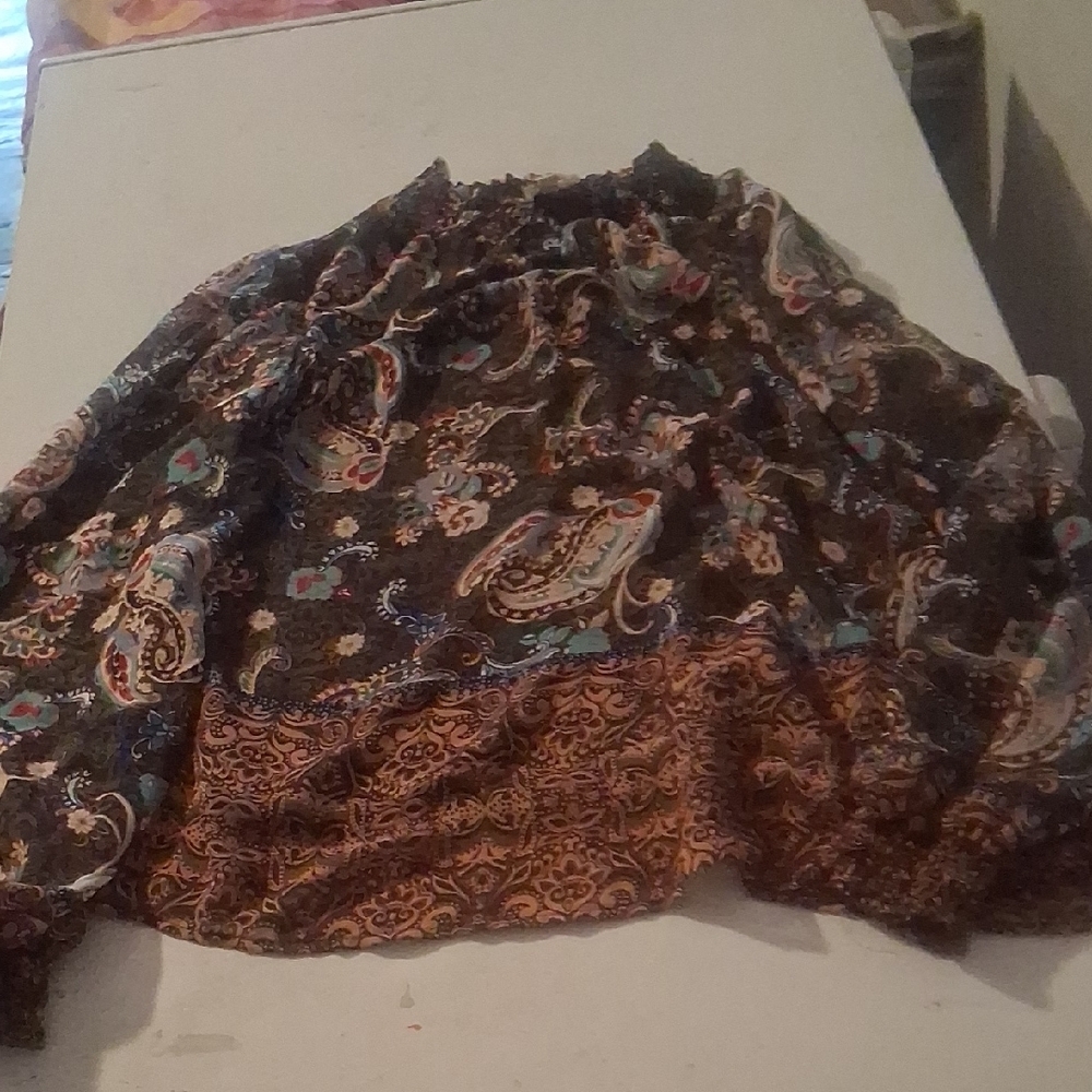 Fig & Flower Size M Vibrant Paisley Blouse - Picture 2 of 6